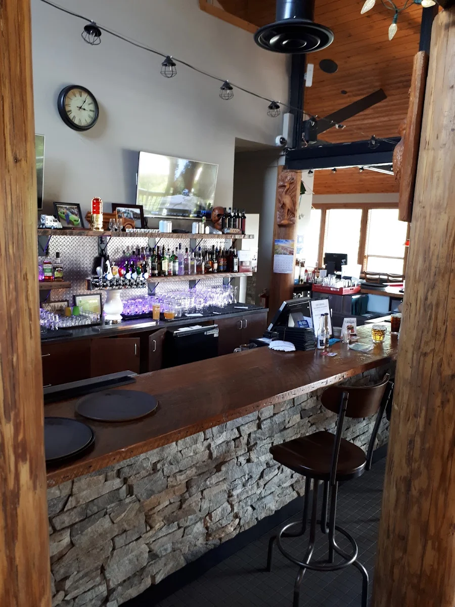 Vibe, The Ridge Roadhouse
