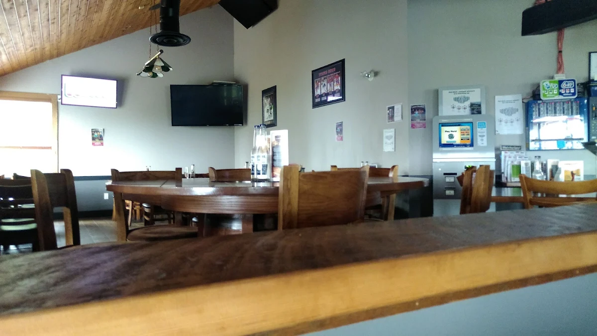 Vibe, The Ridge Roadhouse