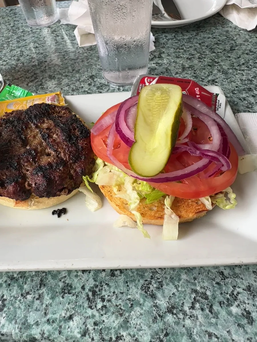 Food & drink, The Beach Lakefront Bar & Grill