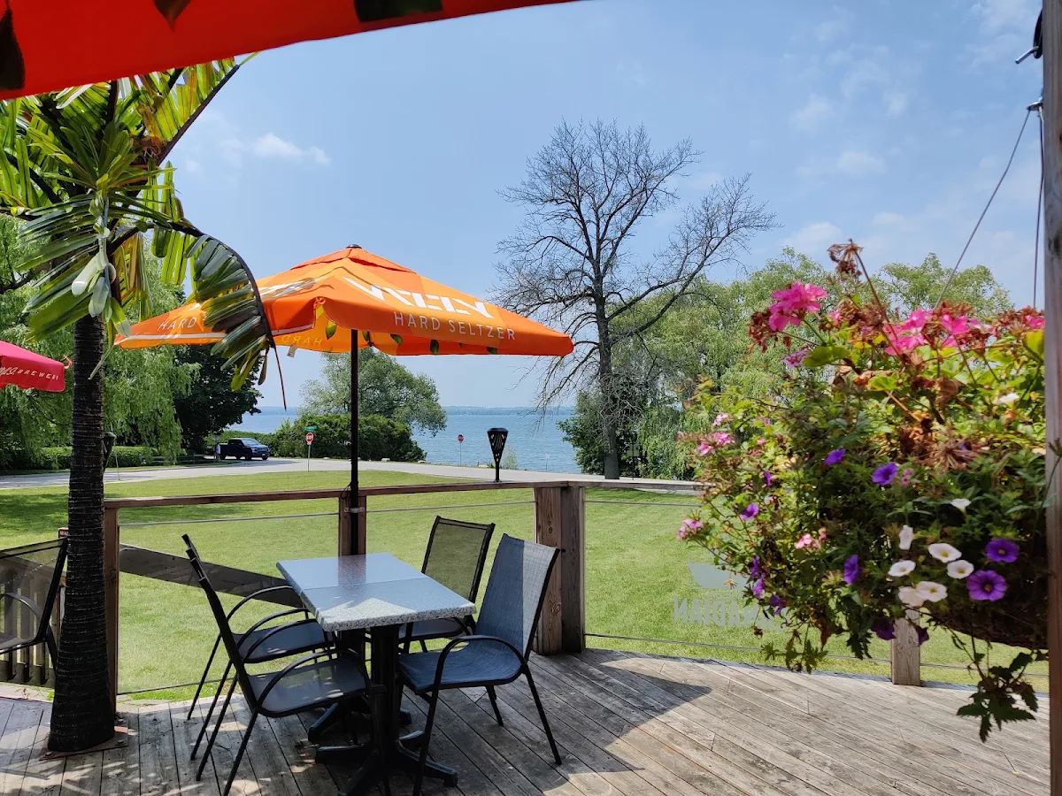 Vibe, The Beach Lakefront Bar & Grill