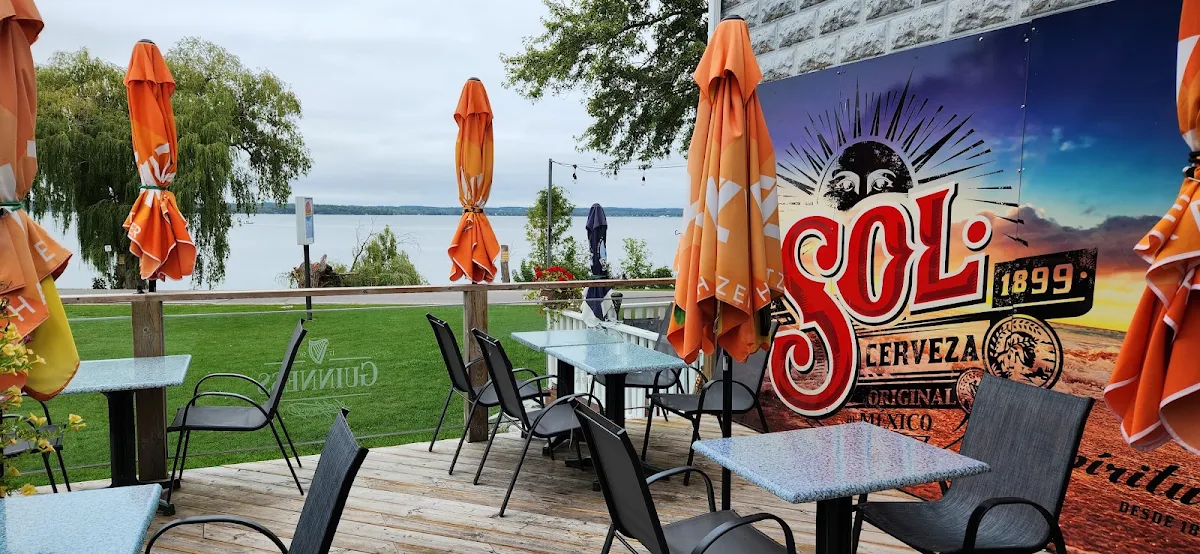 Vibe, The Beach Lakefront Bar & Grill