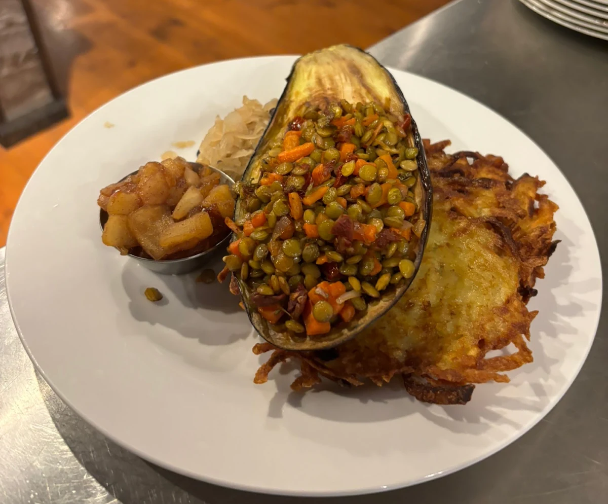 Food & drink, Linden Leaf Restaurant
