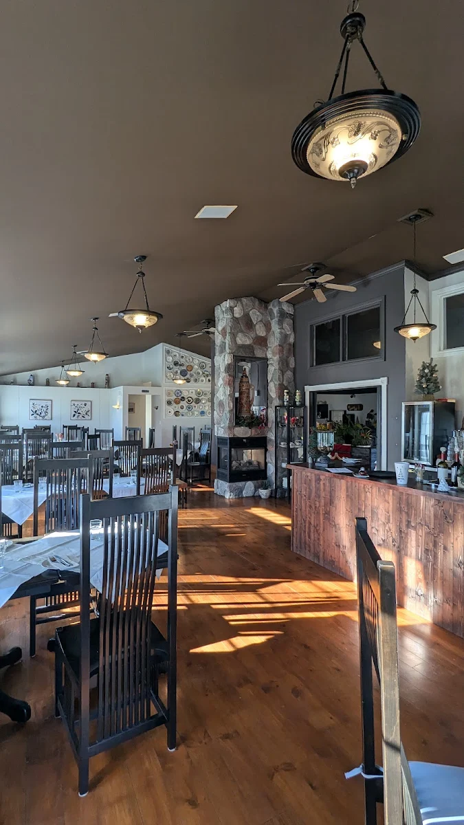 Vibe, Linden Leaf Restaurant