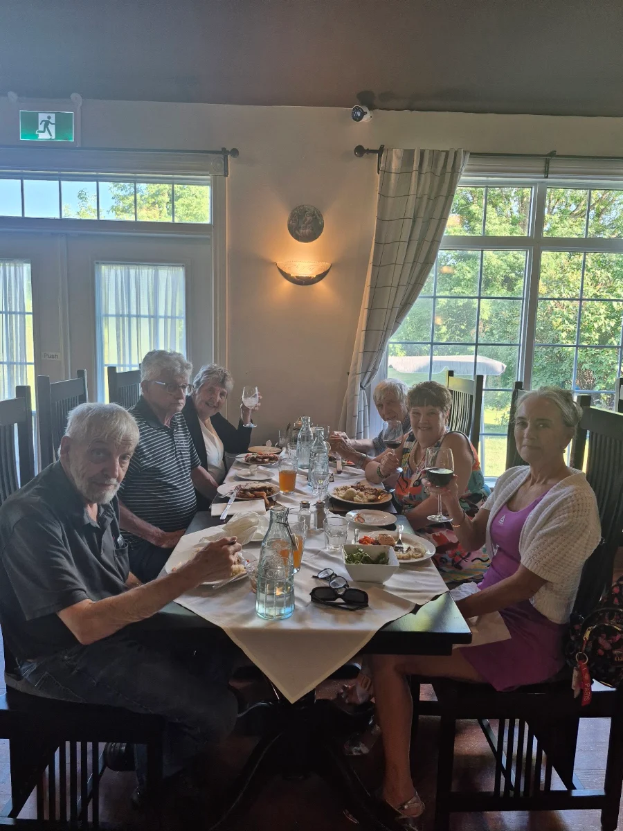 Vibe, Linden Leaf Restaurant