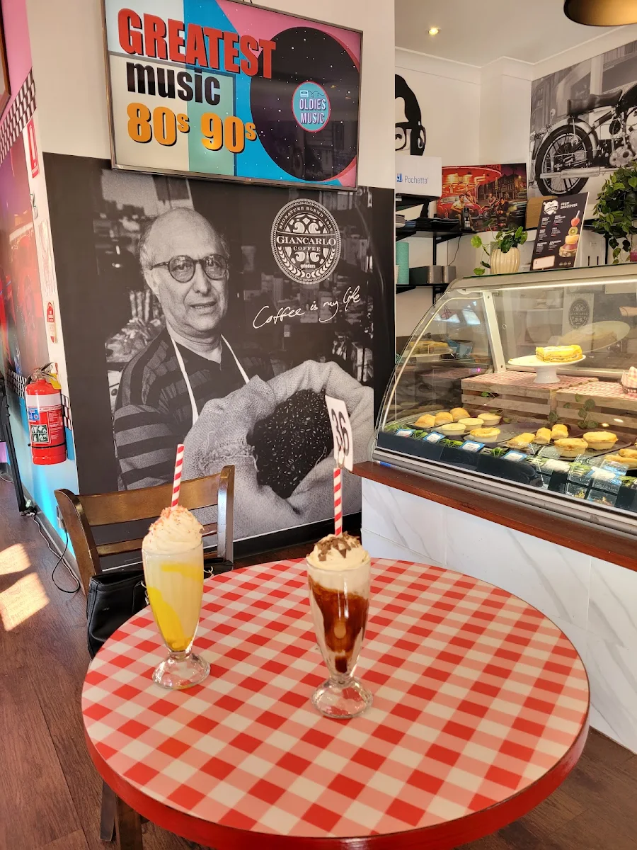 Food & drink, Tamborine Diner