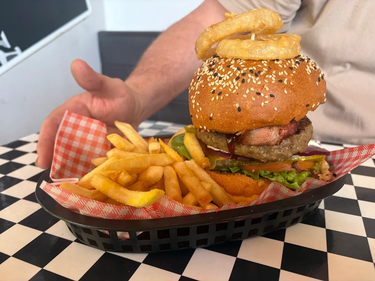 Food & drink, Tamborine Diner