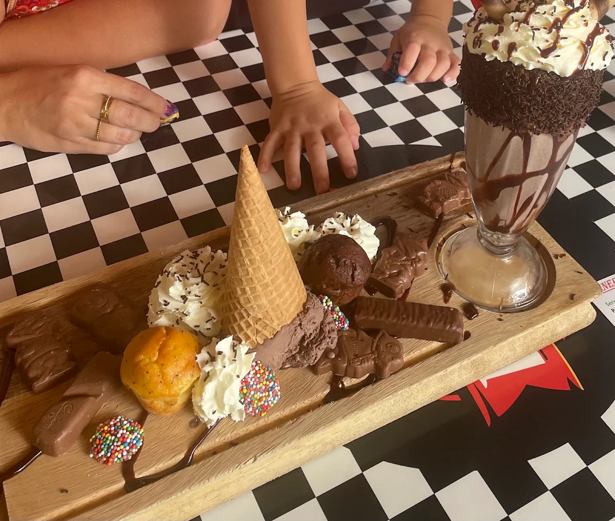 Food & drink, Tamborine Diner