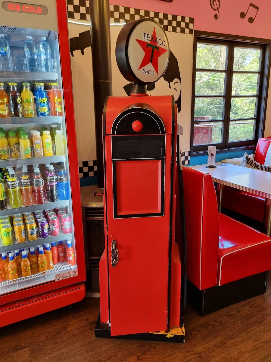 Vibe, Tamborine Diner
