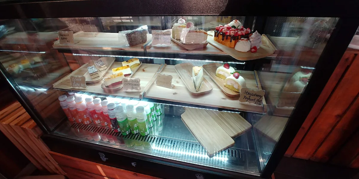 Vibe, Bek Cafe Restaurant and Dessert Maribyrnong