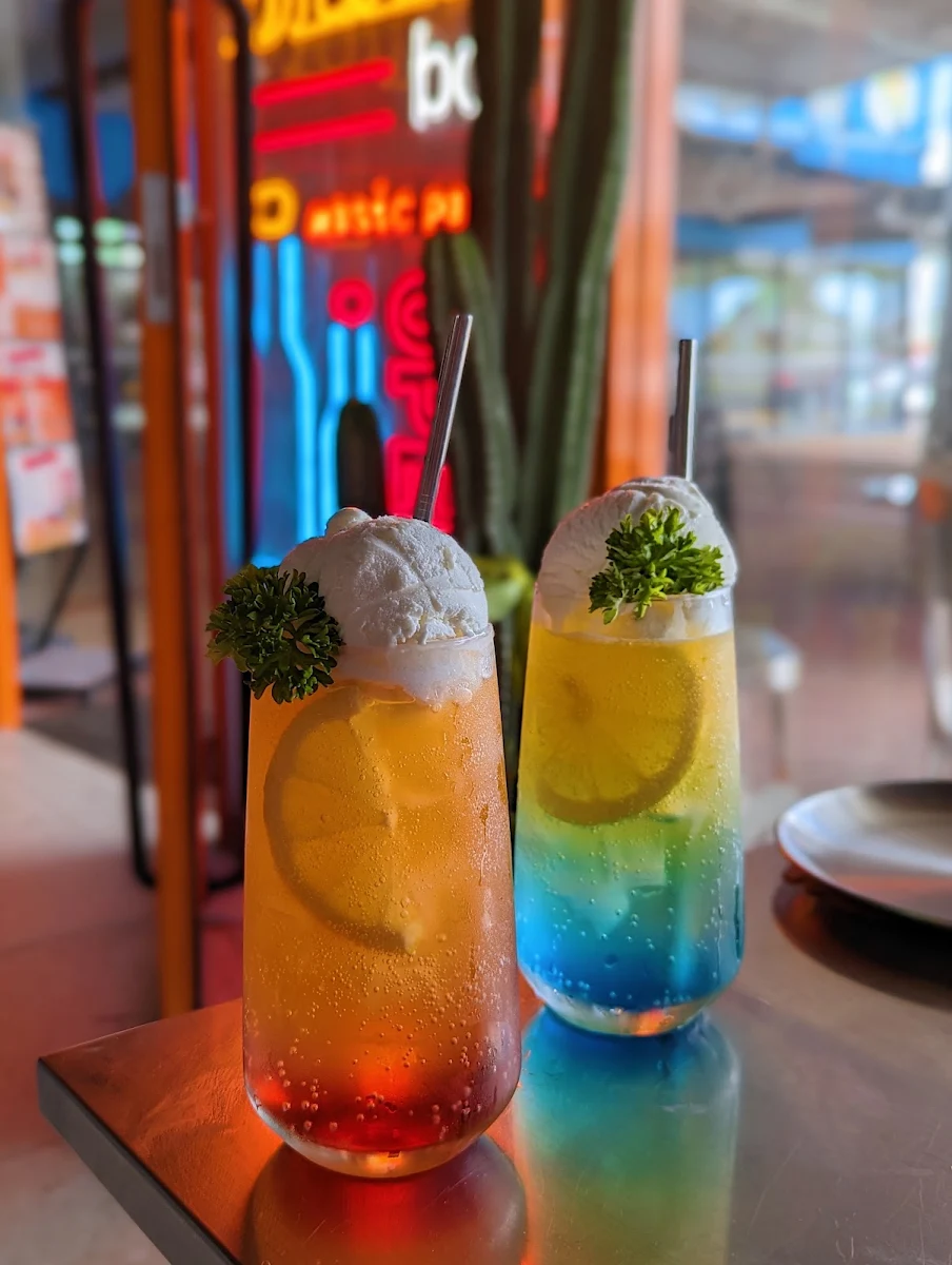 Food & drink, BUFWIN —chicken buffet & beer. Halal food