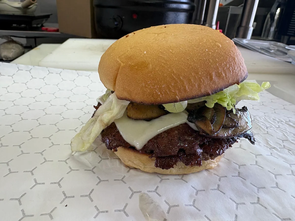 Food & drink, Chemong Chuck Wagon