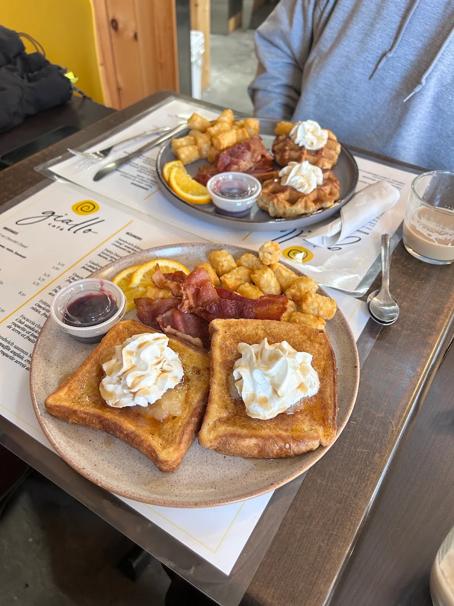 Food & drink, Café Giallo