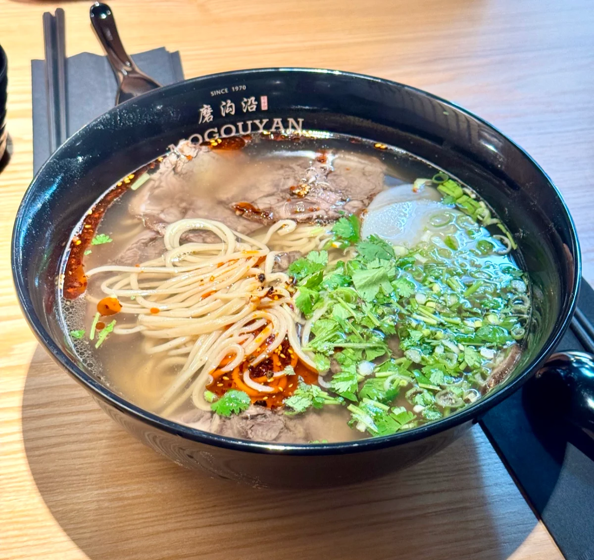 Food & drink, Mogouyan Hand Pulled Noodle - Nouilles Tirées À La Main (Mont Tremblant) 磨沟沿老字号兰州牛肉面