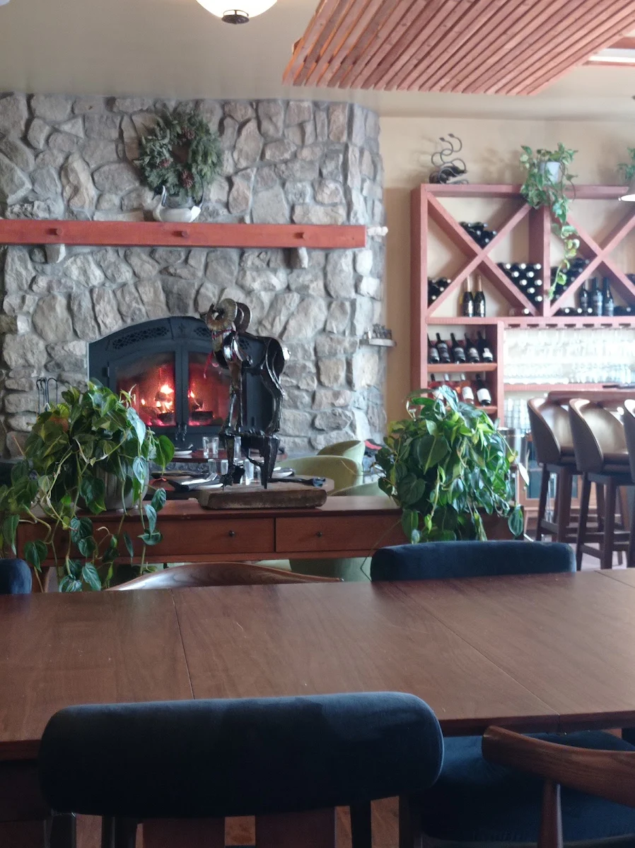 Vibe, Steamboat Lounge & Forage