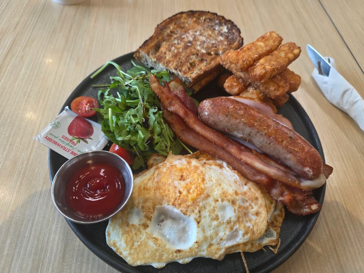 Food & drink, Eggcetra Breakfast Cafe