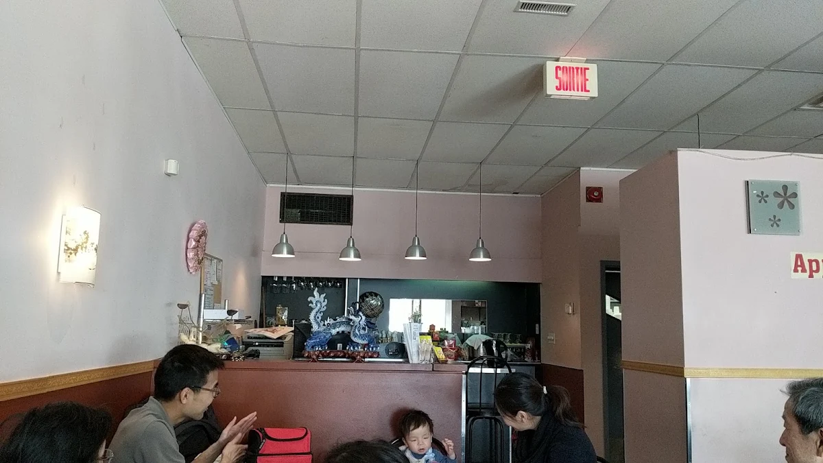 Vibe, Maison Sai Yan