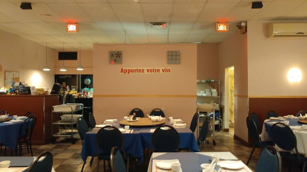 Vibe, Maison Sai Yan