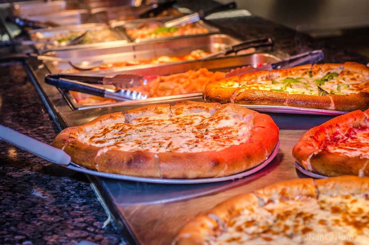 Food & drink, Buffet des Continents - Trois-Rivières