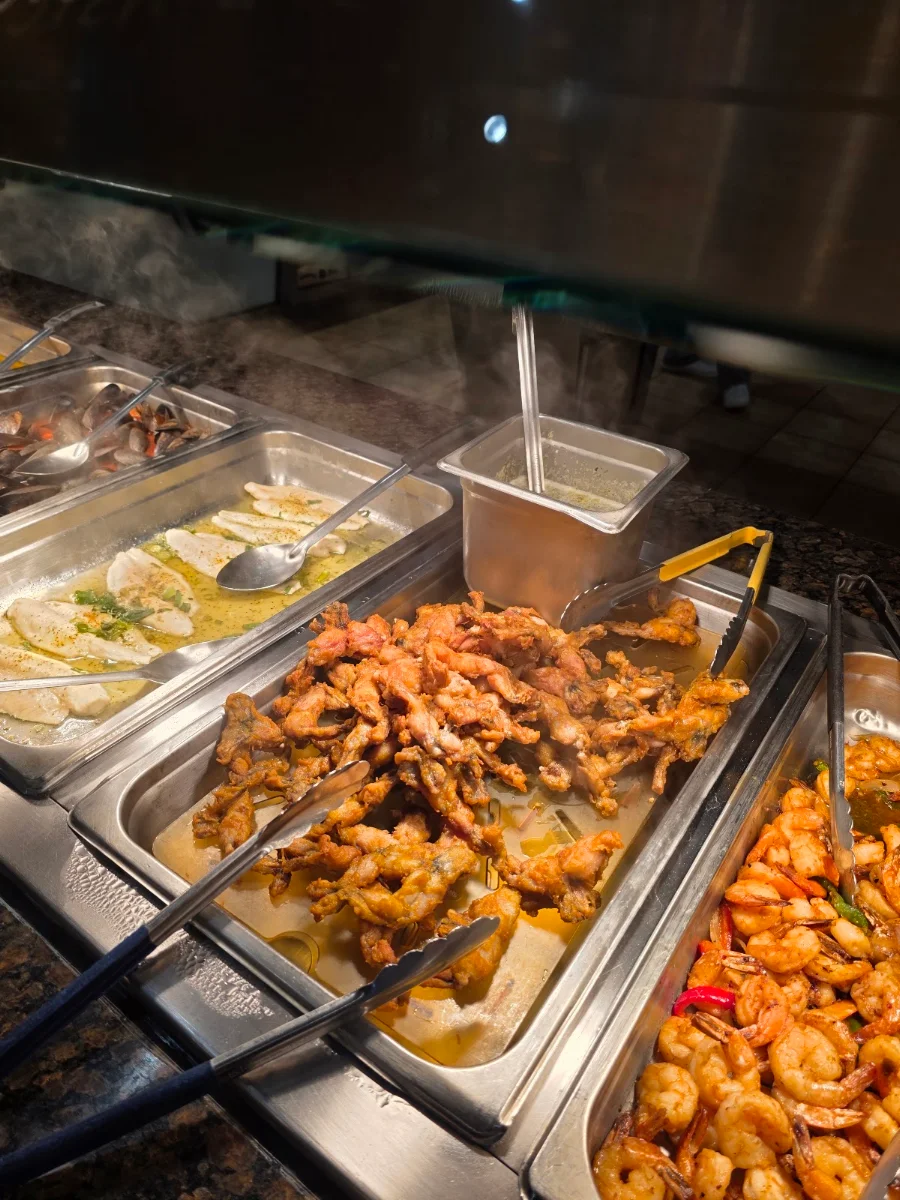 Food & drink, Buffet des Continents - Trois-Rivières