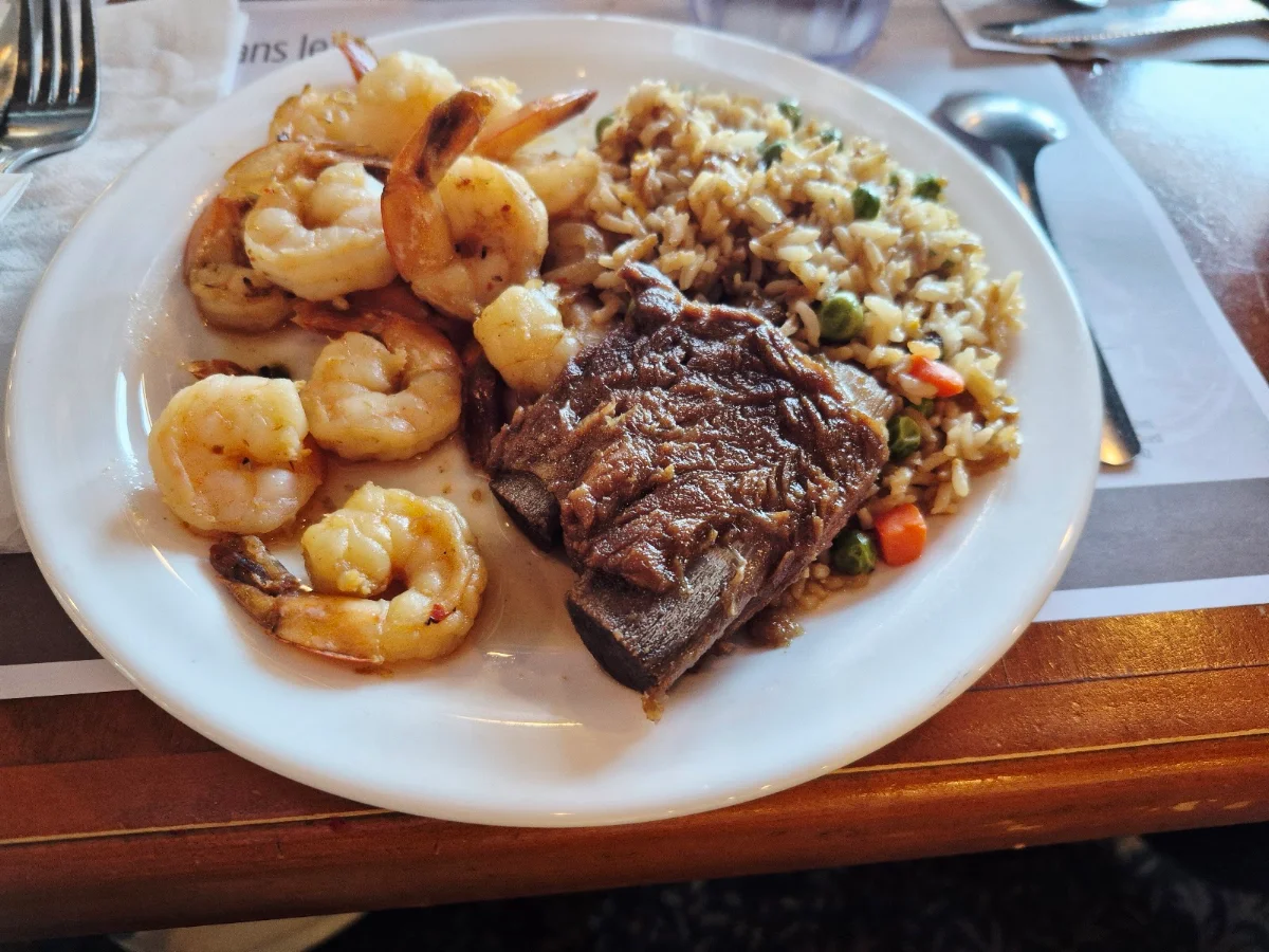 Food & drink, Buffet des Continents - Trois-Rivières