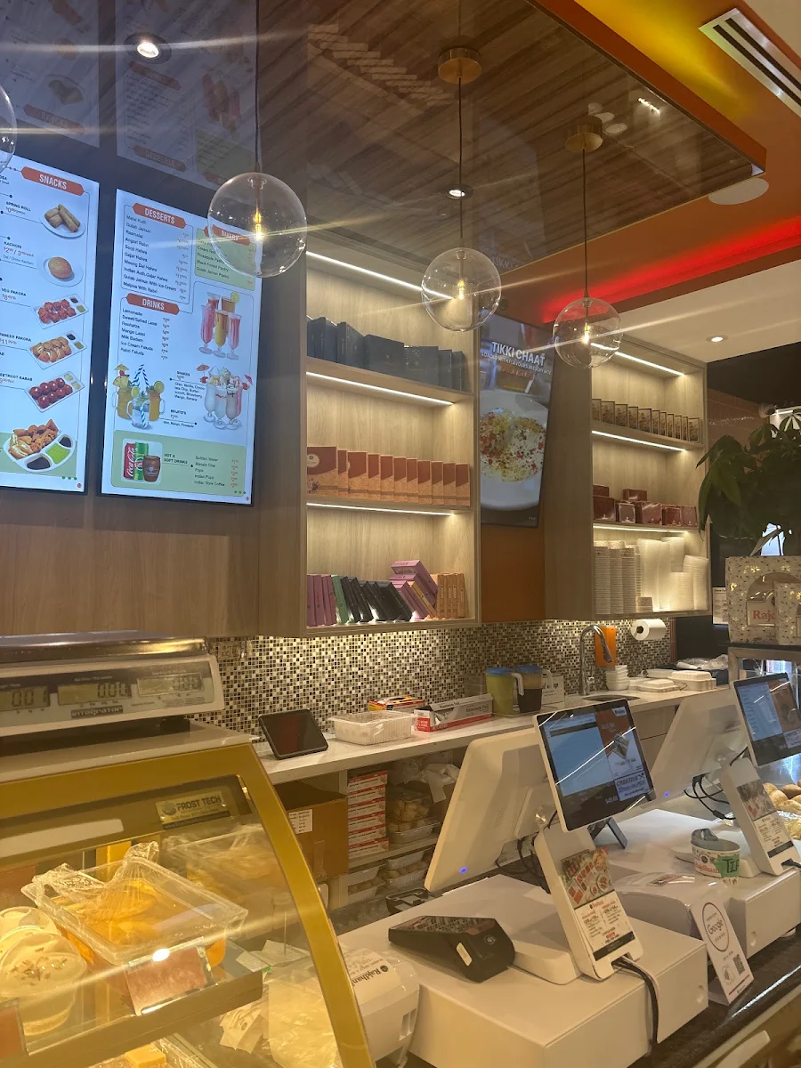 Vibe, Rajdhani Sweets & Restaurant | Dundas West