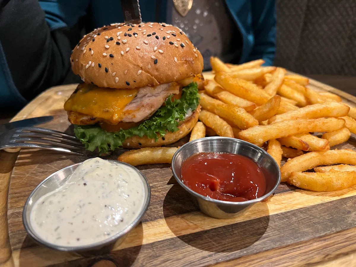 Food & drink, The Landing Kitchen + Bar