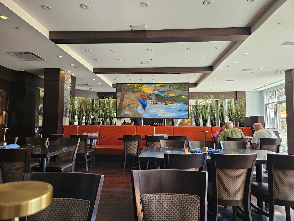 Vibe, The Landing Kitchen + Bar