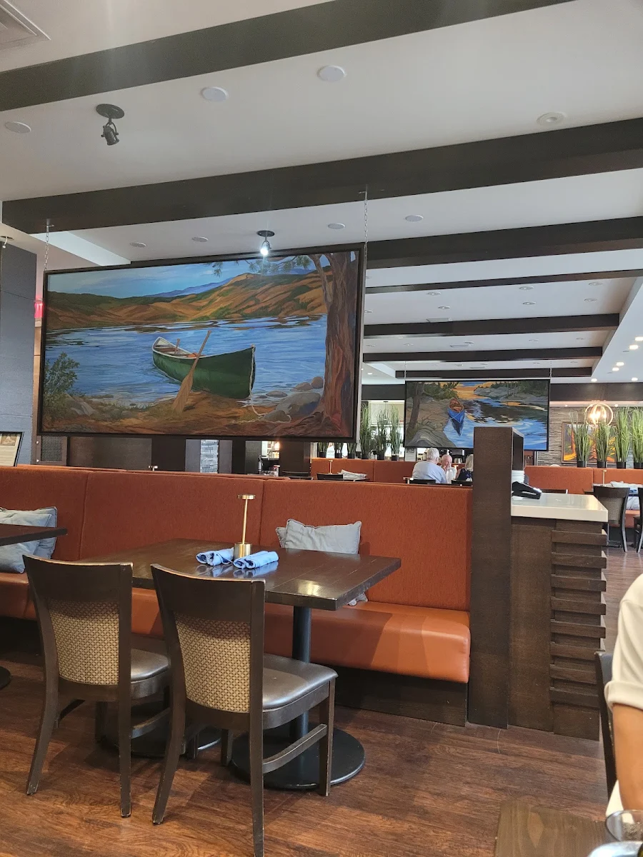 Vibe, The Landing Kitchen + Bar