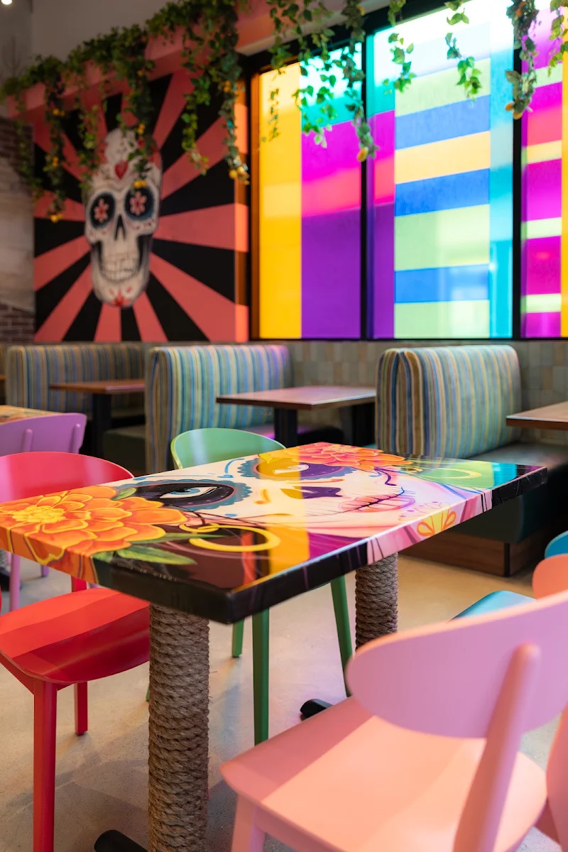 Vibe, Carlos & Pepe's - Saint-Léonard