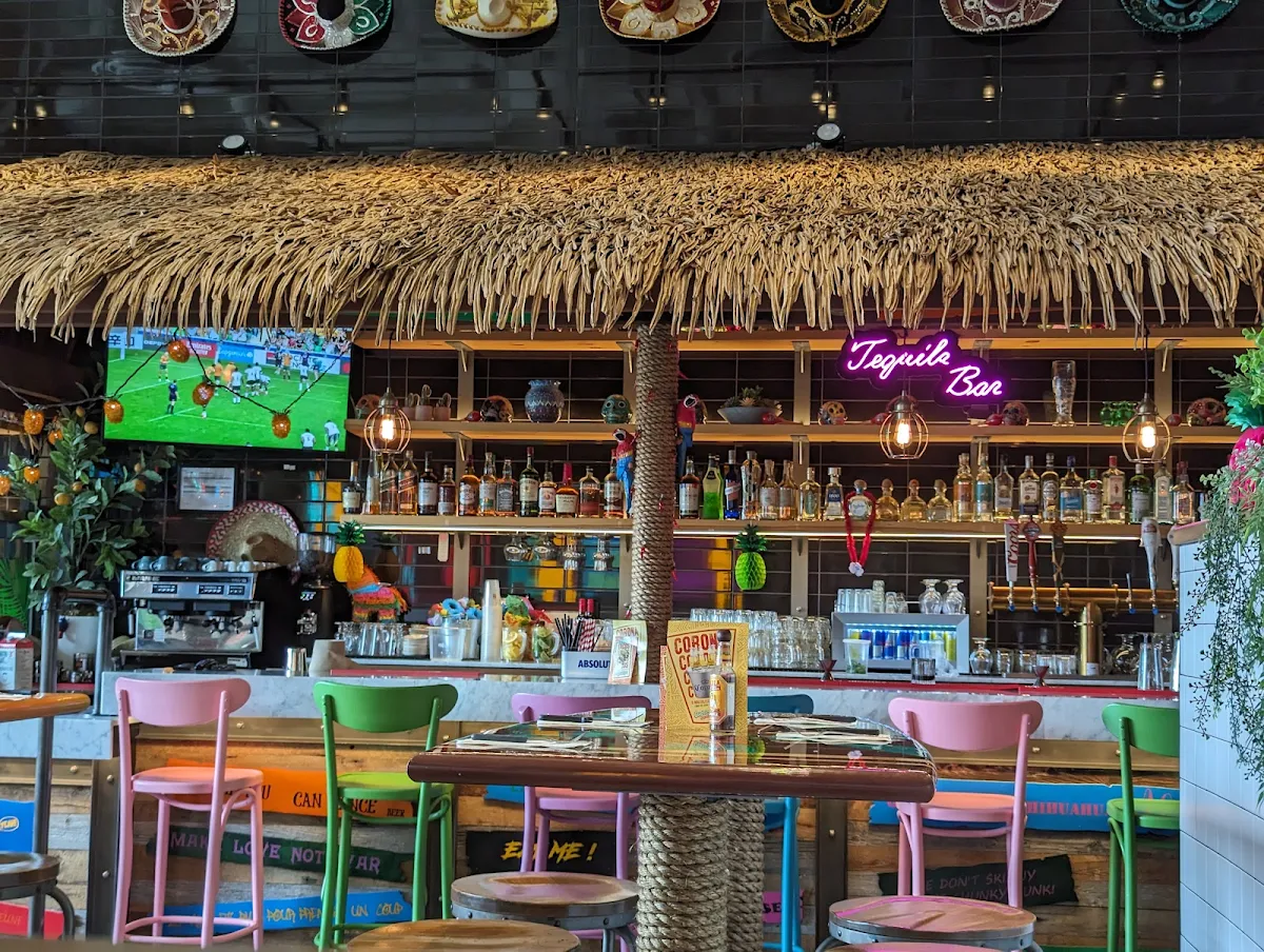 Vibe, Carlos & Pepe's - Saint-Léonard