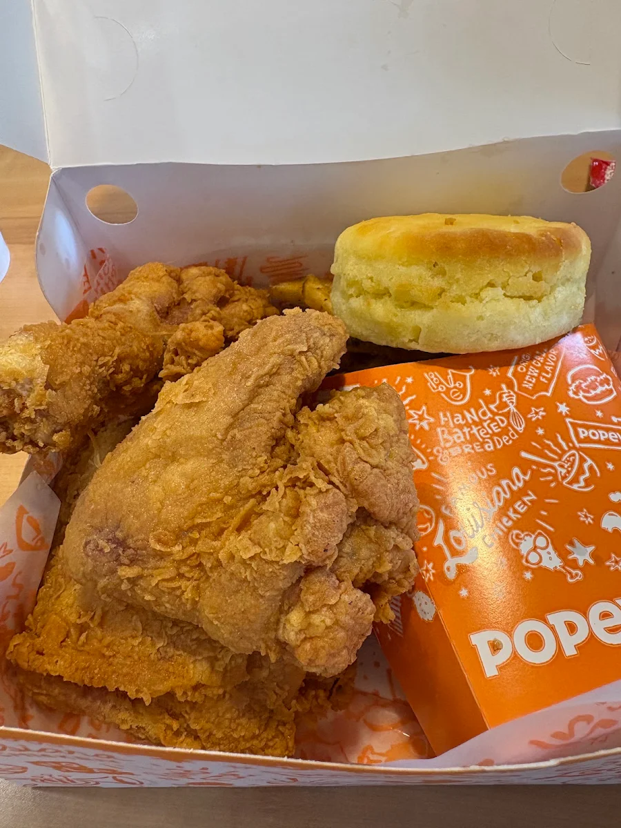 Food & drink, Popeyes Louisiana Kitchen