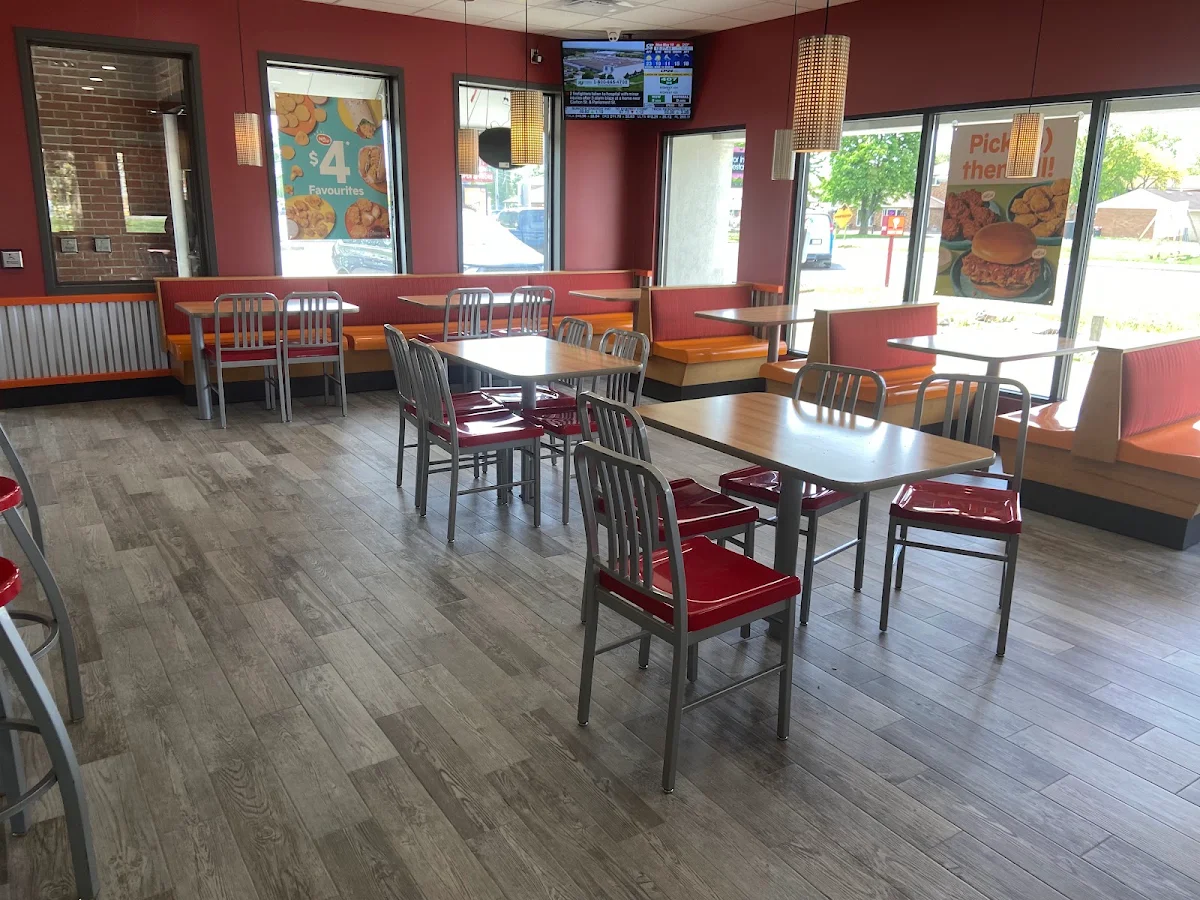 Vibe, Popeyes Louisiana Kitchen