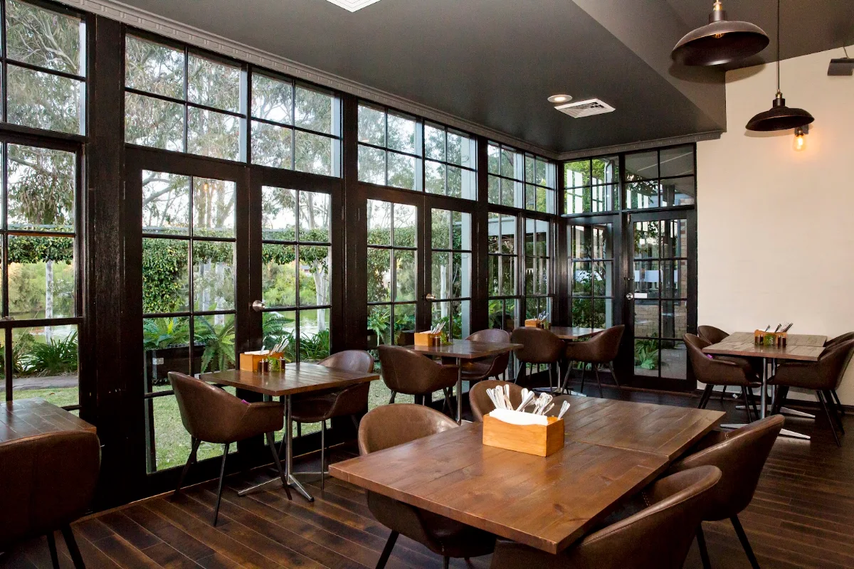 Vibe, Briars Restaurant