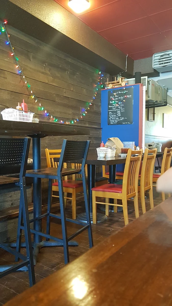 Vibe, Knight Street Cafe