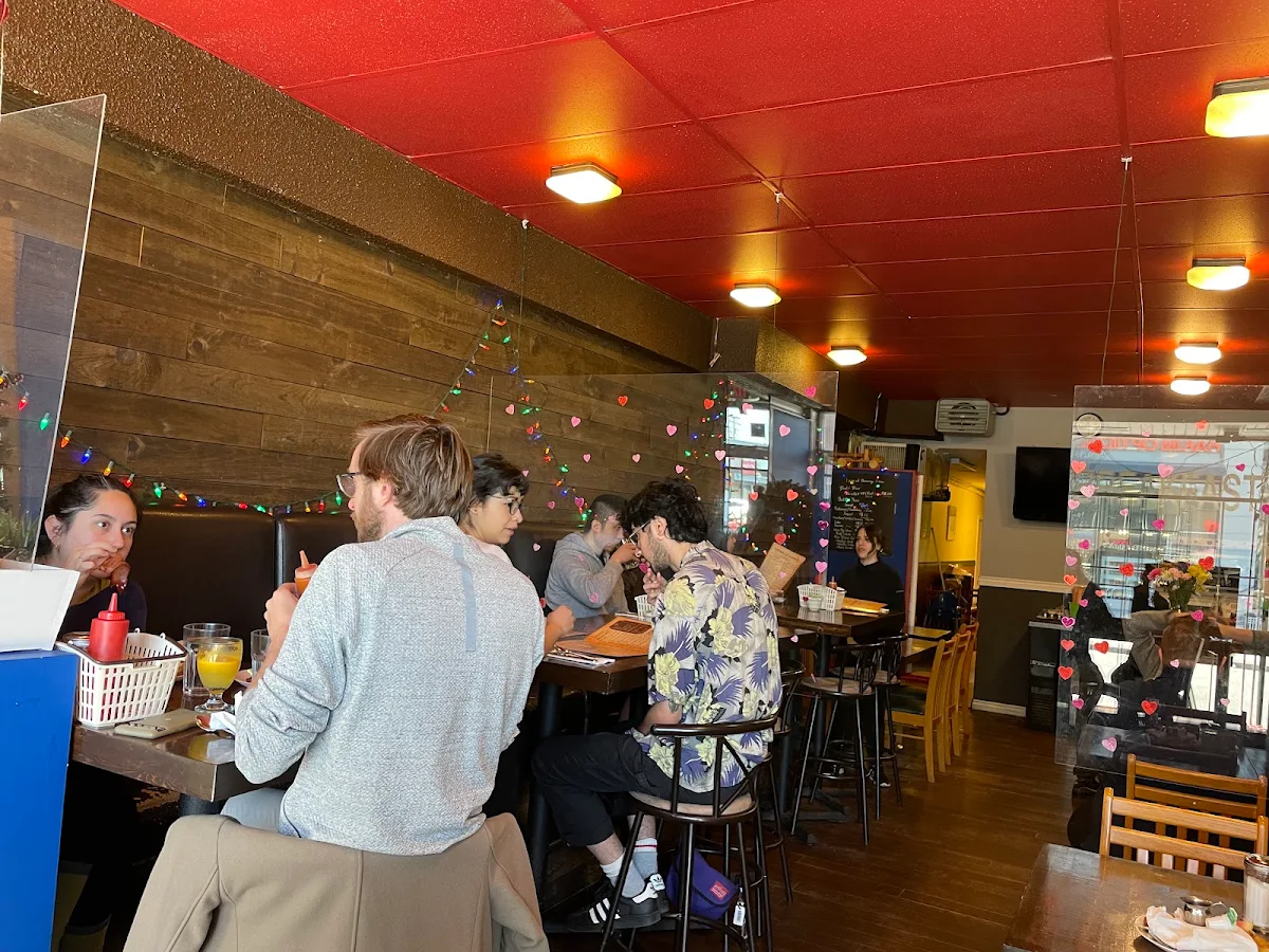 Vibe, Knight Street Cafe