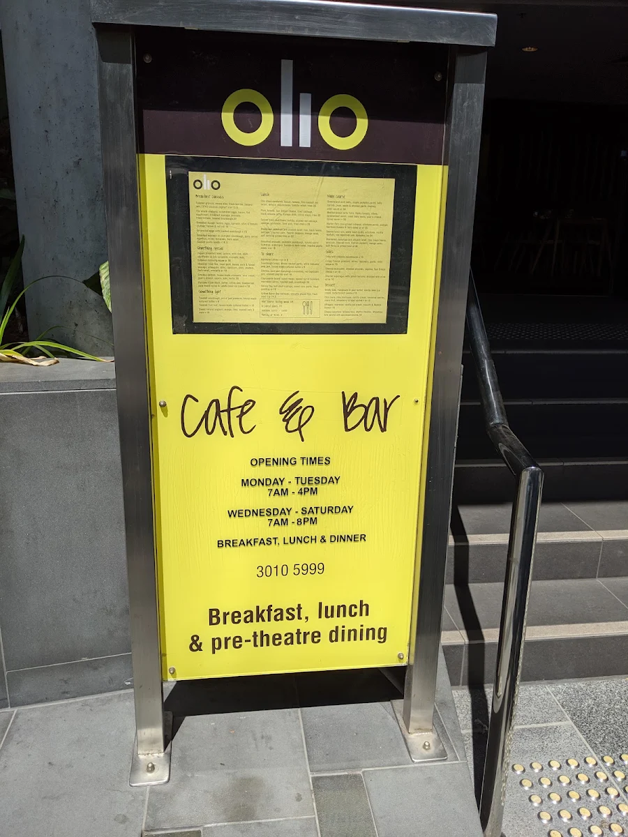 Menu, Olio Cafe & Bar