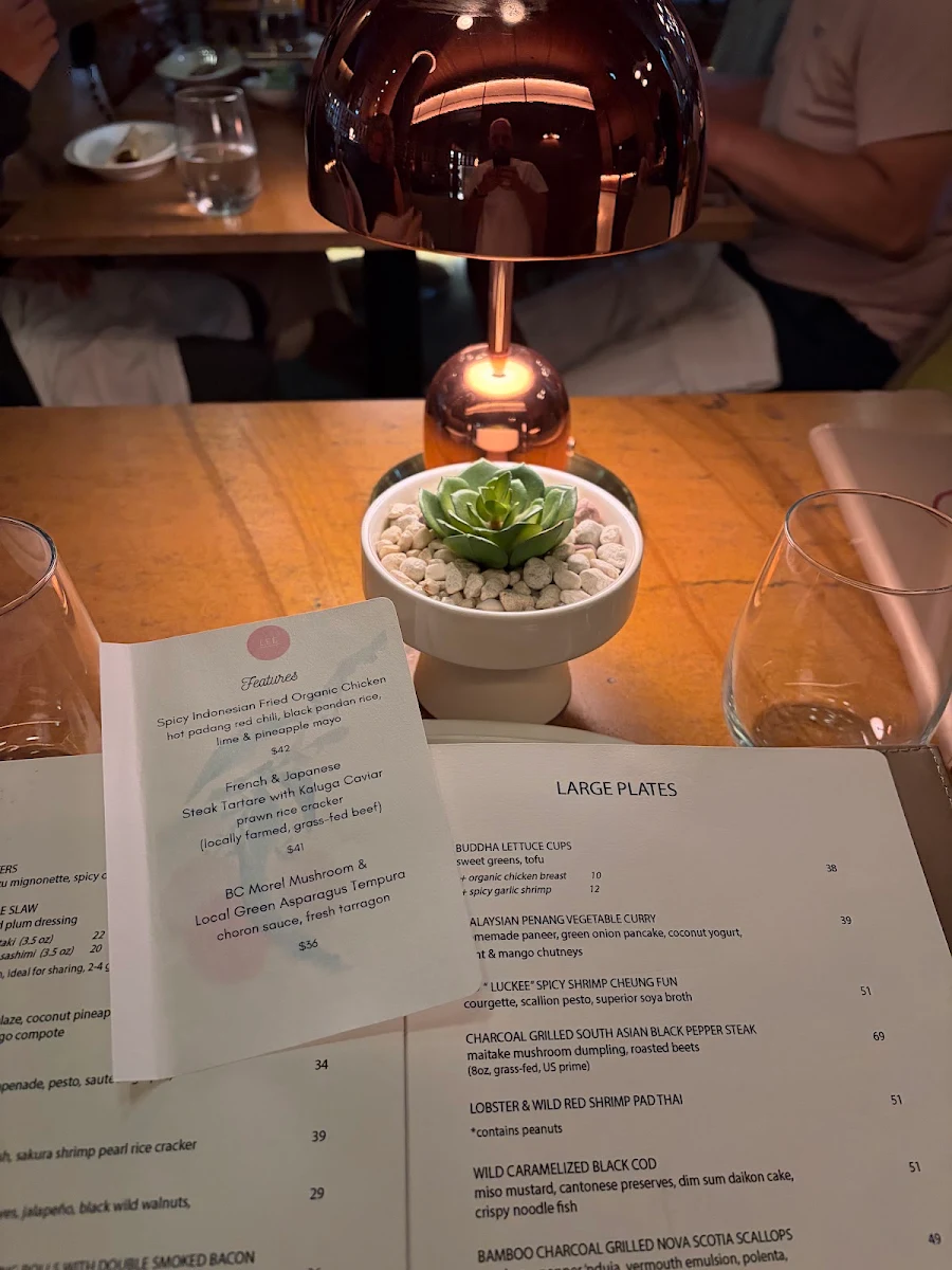 Food & drink, Lee