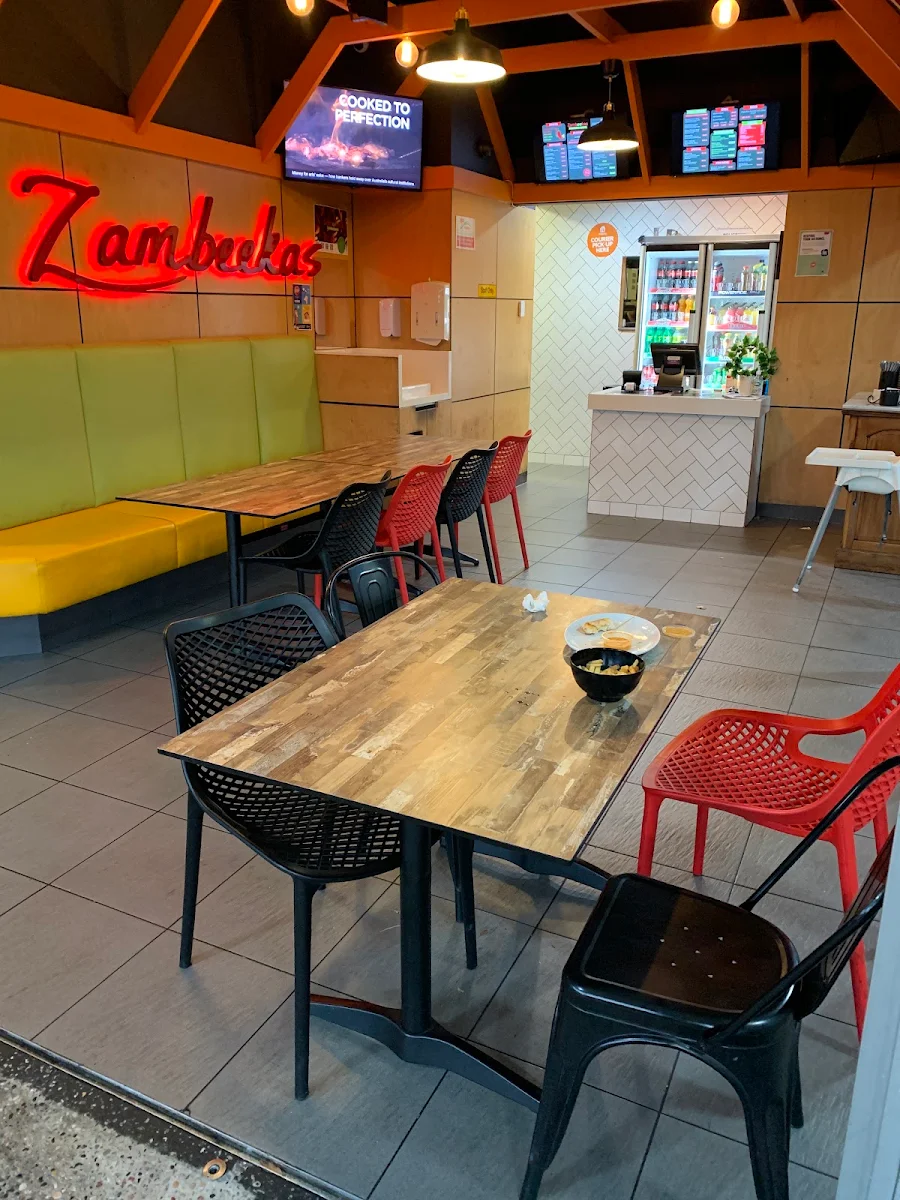 Vibe, Zambeekas Restaurant