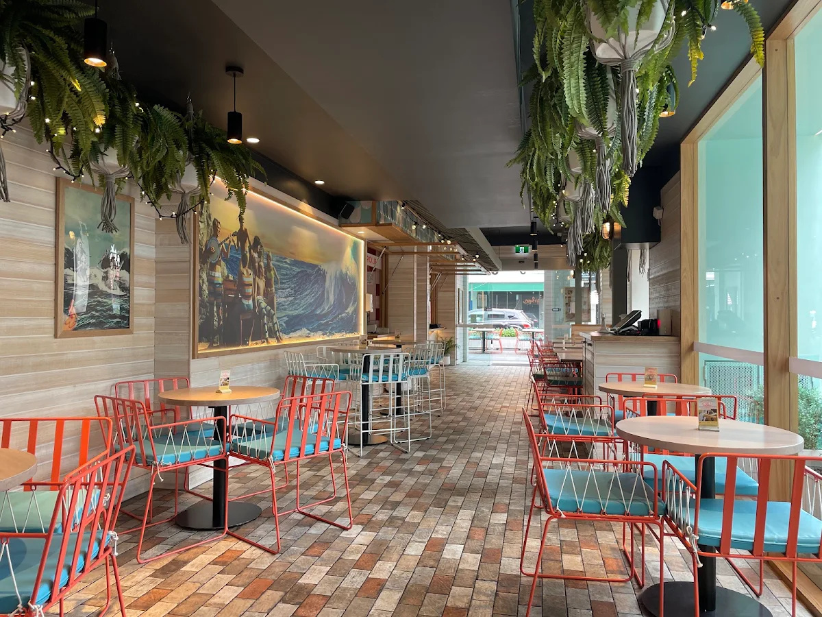Vibe, Betty's Burgers