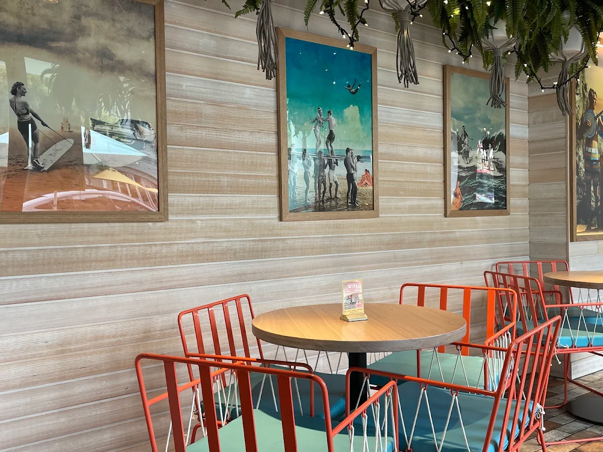 Vibe, Betty's Burgers