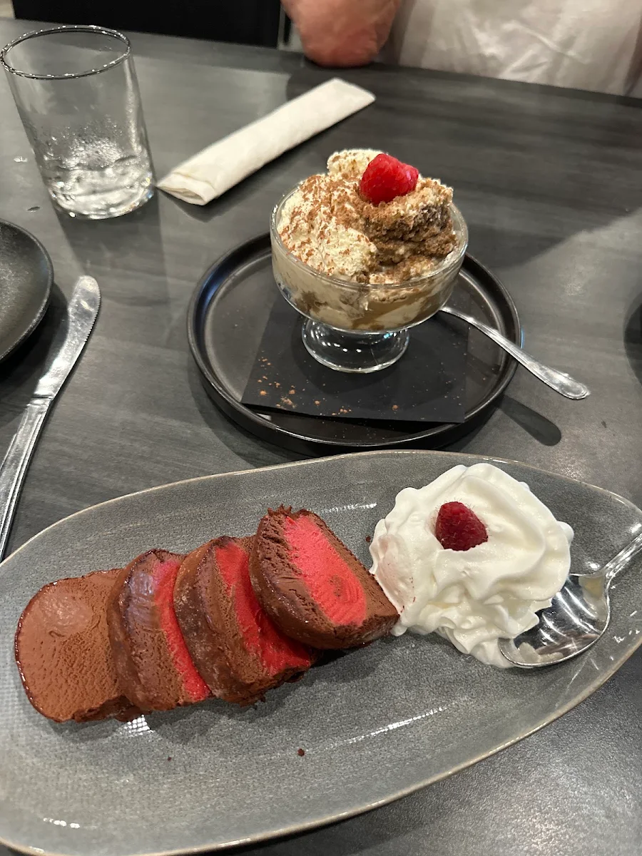 Food & drink, Ziraldo’s Italian Steakhouse