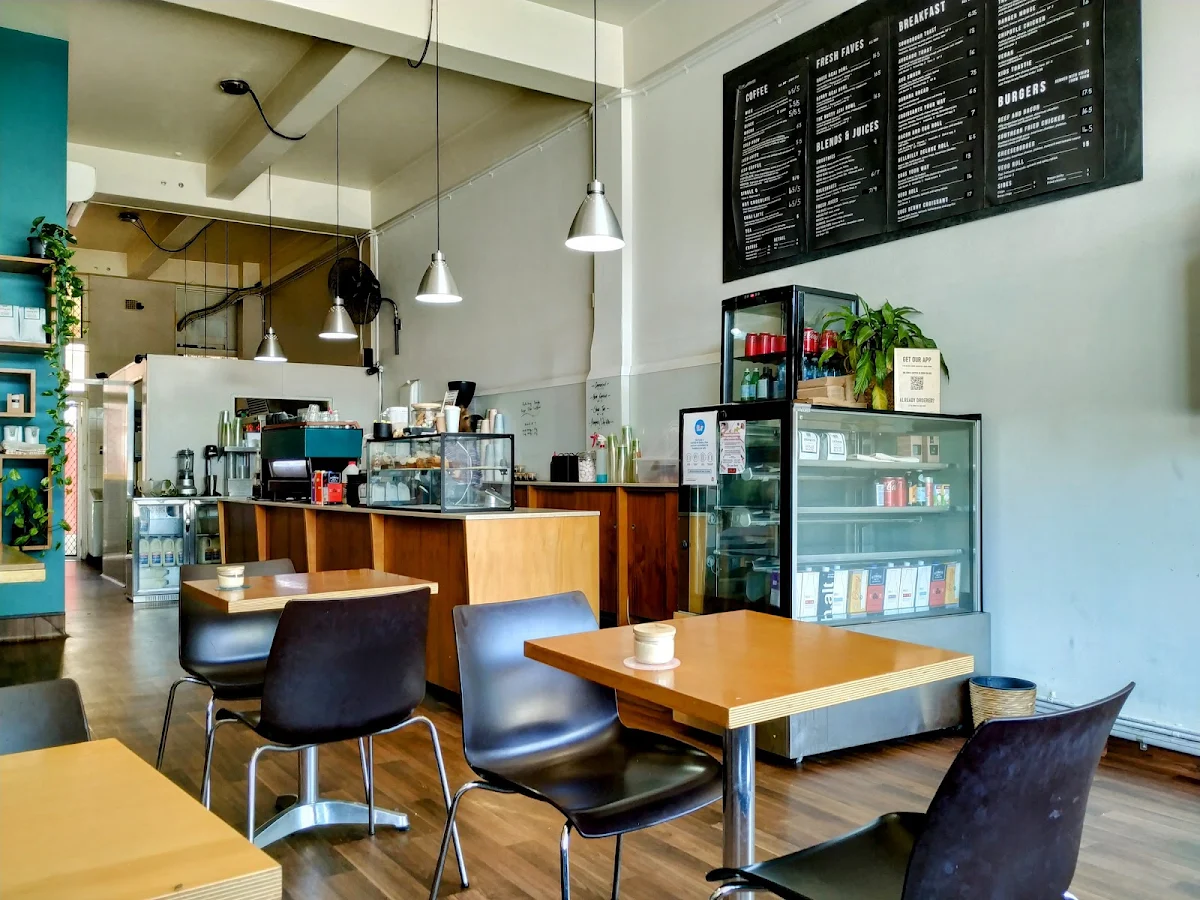 Vibe, Scale & Bloom Cafe - New Lambton