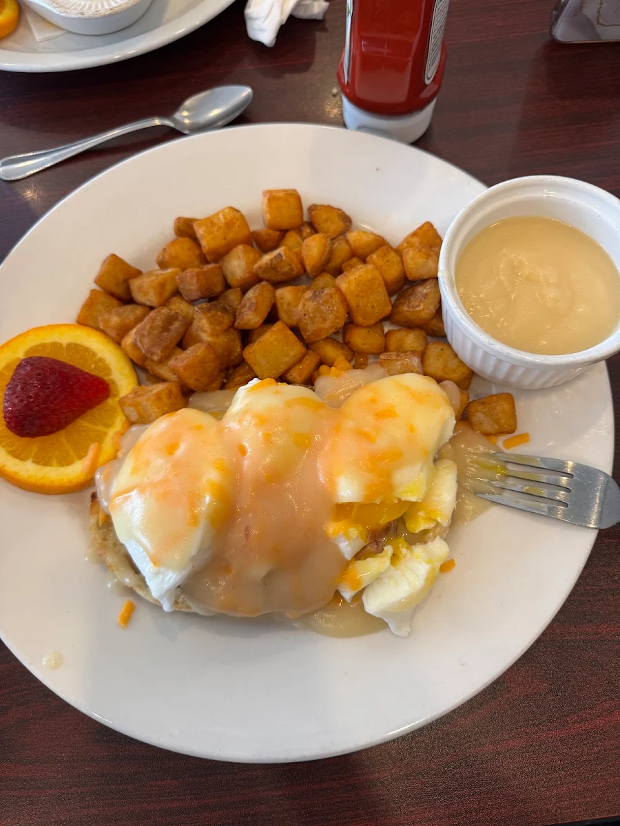 Food & drink, French Toast Family Restaurant