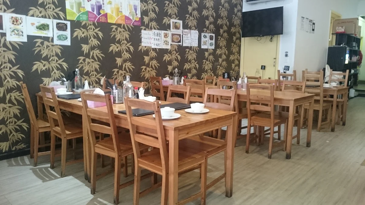 Vibe, Eastern Dumpling House