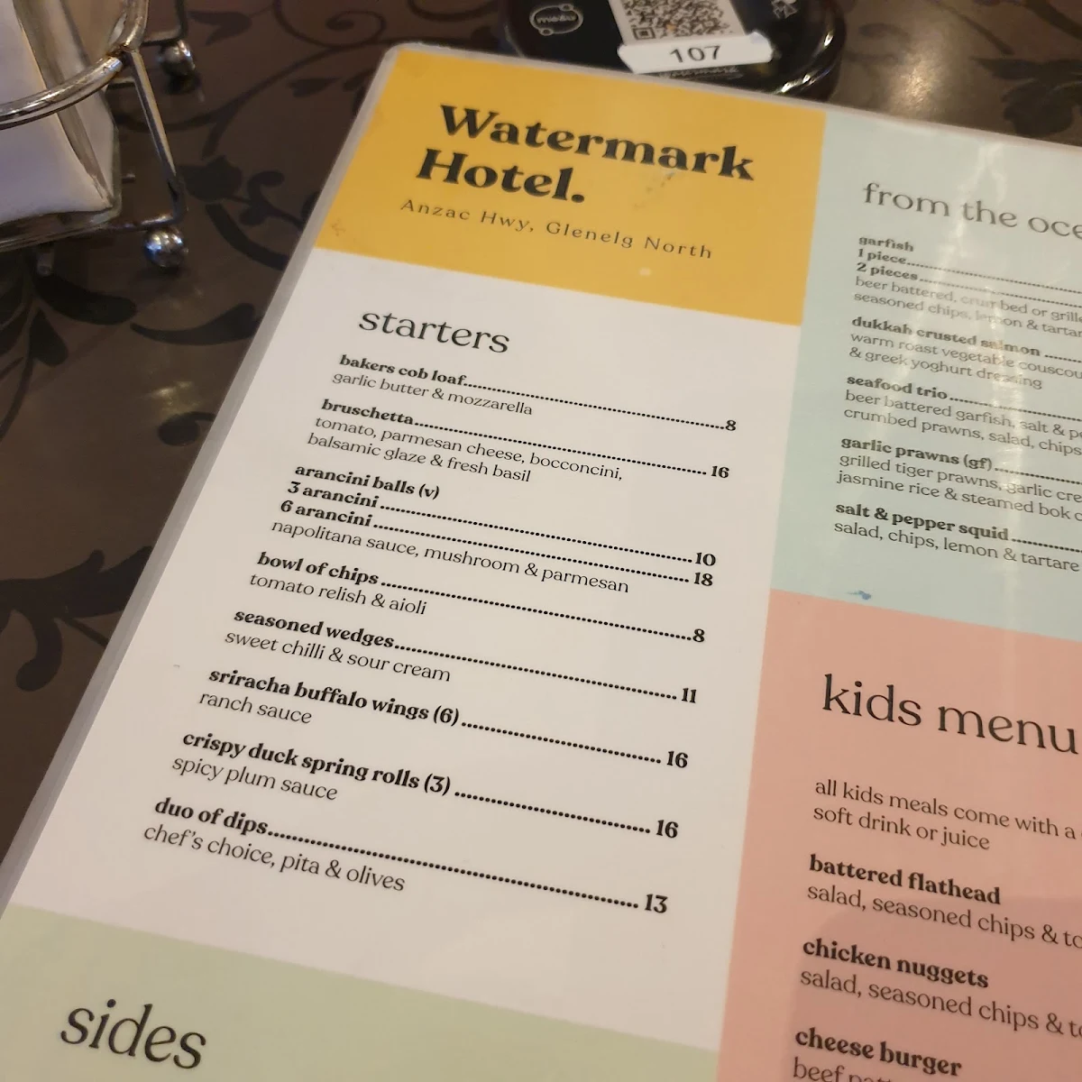 Menu, Watermark Glenelg