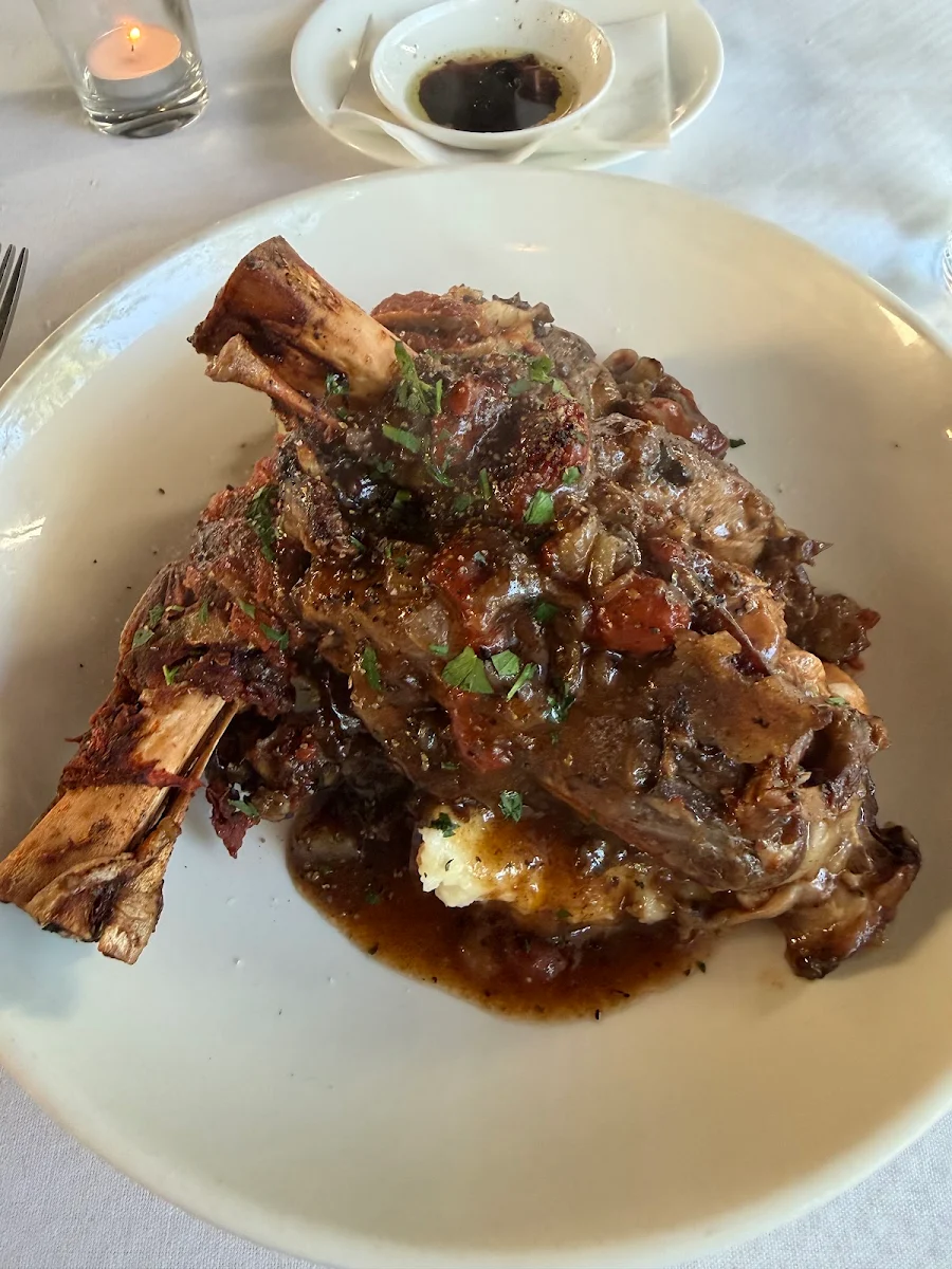 Food & drink, D’Browes Restaurant