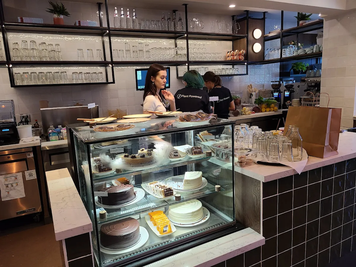Vibe, Fresh Kitchen + Juice Bar