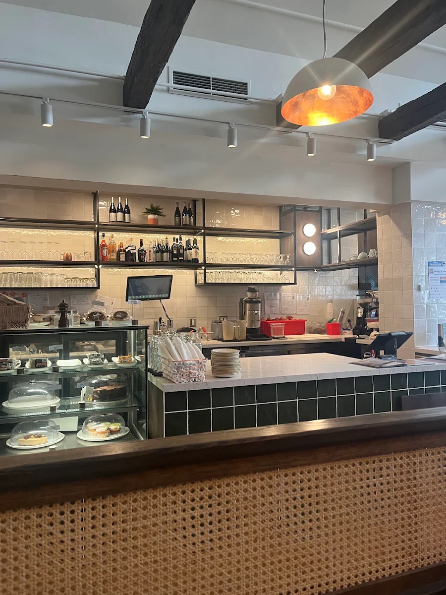 Vibe, Fresh Kitchen + Juice Bar
