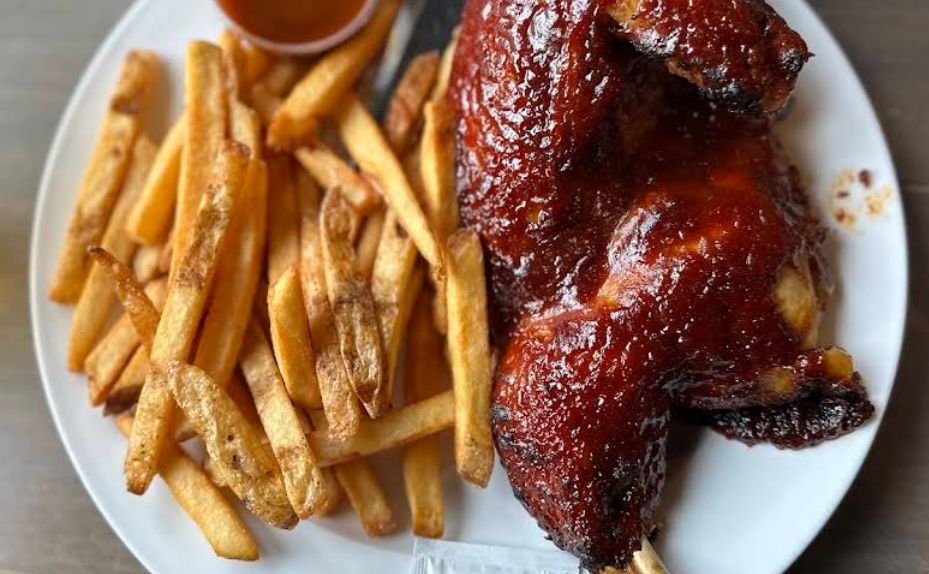 Food & drink, Chuck's Roadhouse Bar and Grill