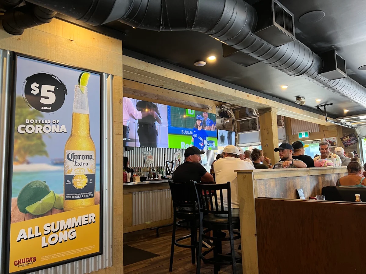 Vibe, Chuck's Roadhouse Bar and Grill